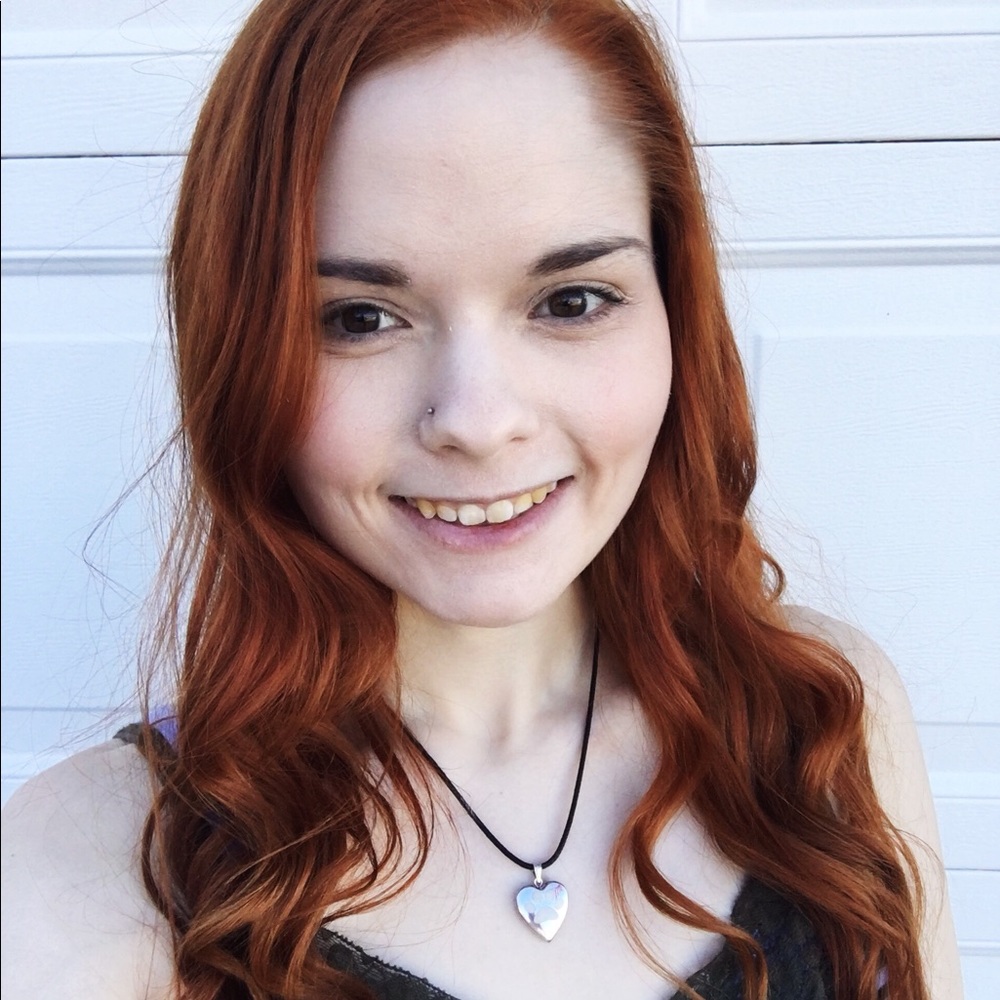 Meet your Posher, Courtney